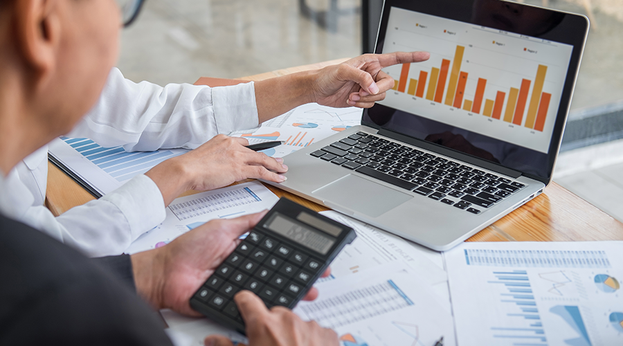 Automatización de procesos comerciales para servicios financieros