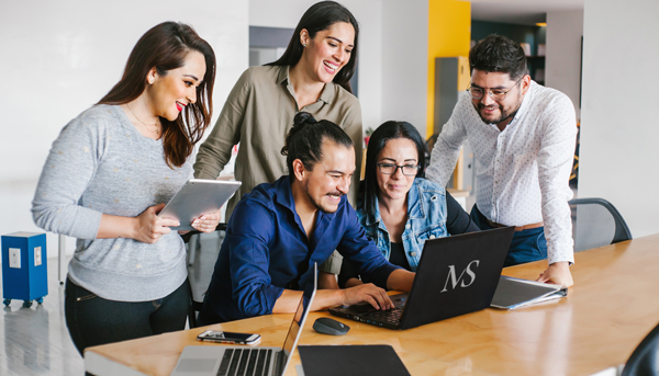impulsa-tu-negocio-al-proximo-nivel-implementando-hubspot-con-media-source